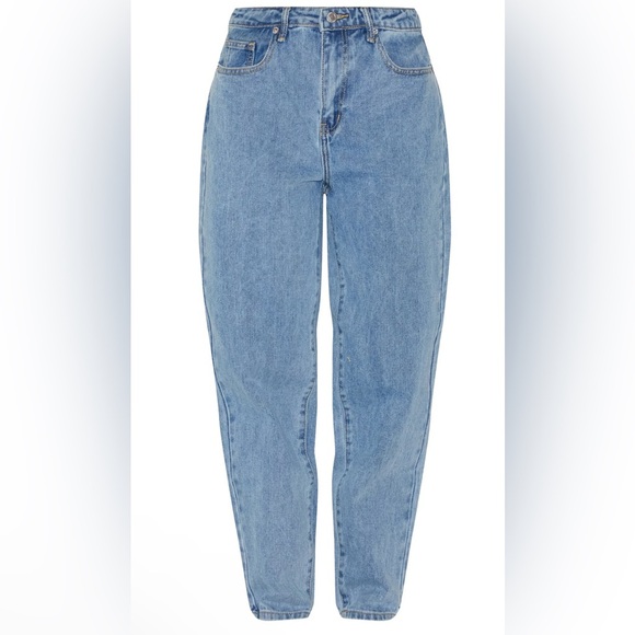 NWT PRETTYLITTLETHING MID BLUE WASH HIGH WAIST MOM JEANS - Picture 2 of 7